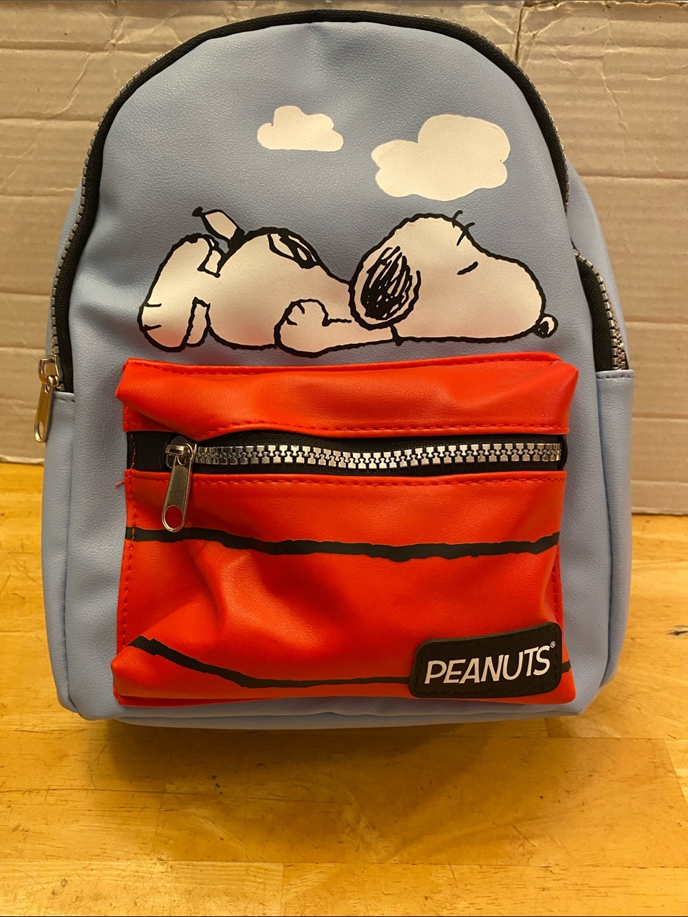 Peanuts Snoopy Mini Backpack with front Red Pocket abt 8x10x3.5 NWT